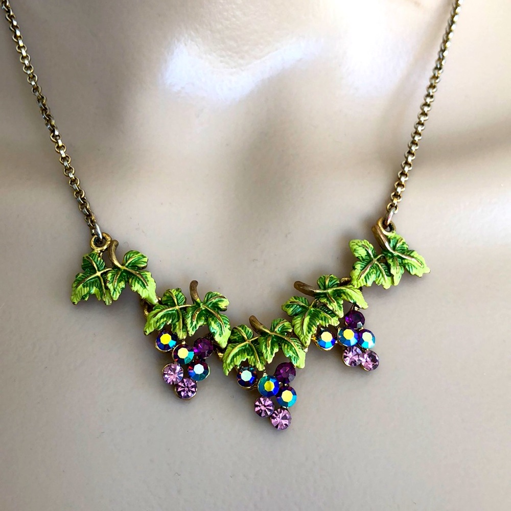 Grape cluster crystal/enamel/metal choker